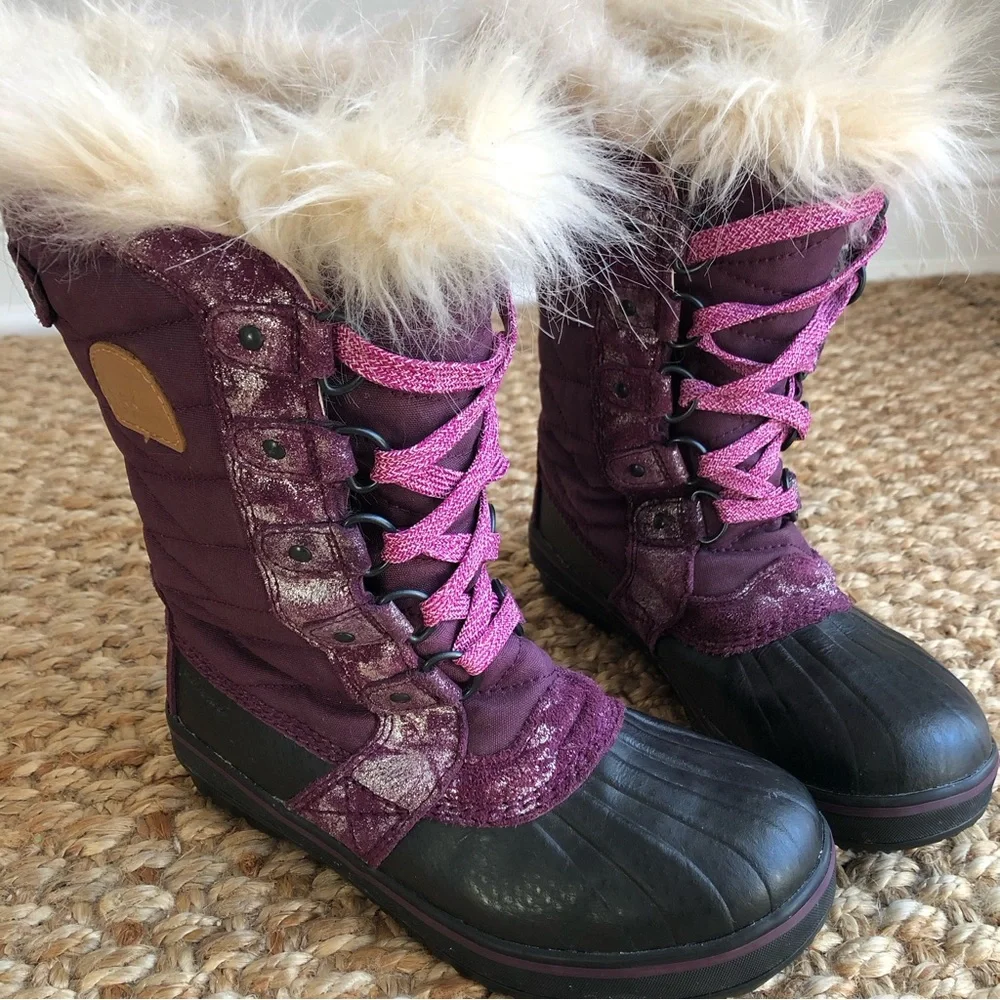 Sorel Youth Tofino Waterproof Boot. Size 3